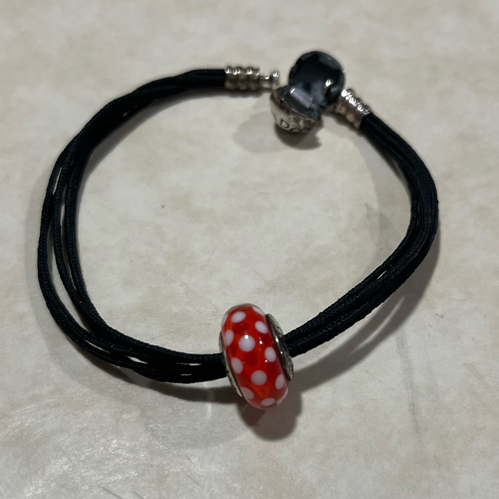 Pandora DISNEY Minnie Dots charm
